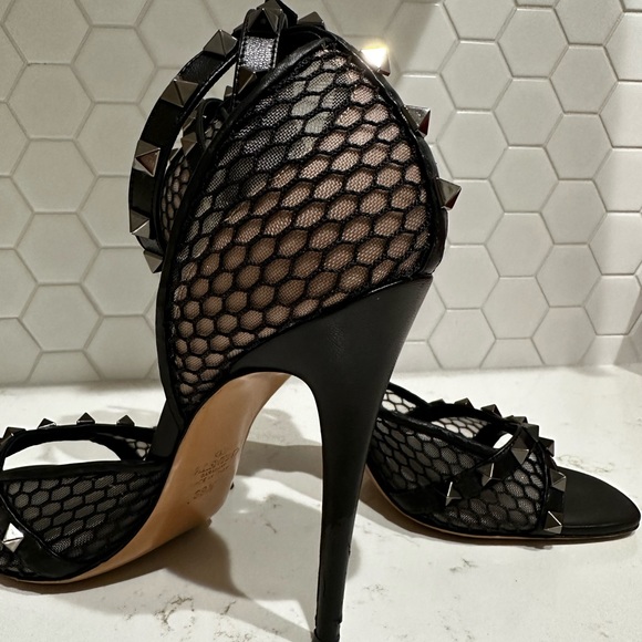 Valentino Garavani Sandals 39 1/2 or 9.5 - Picture 7 of 7